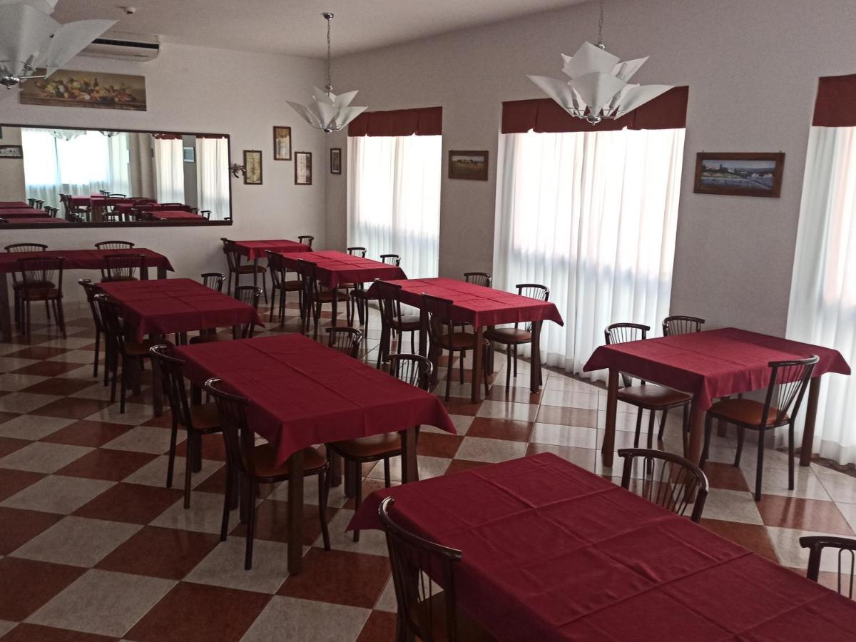 Hotel Danubio Bellaria-Igea Marina Esterno foto